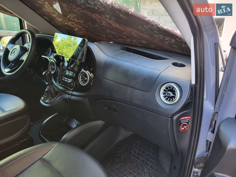 Минивэн Mercedes-Benz V-Class 2020 в Калуше