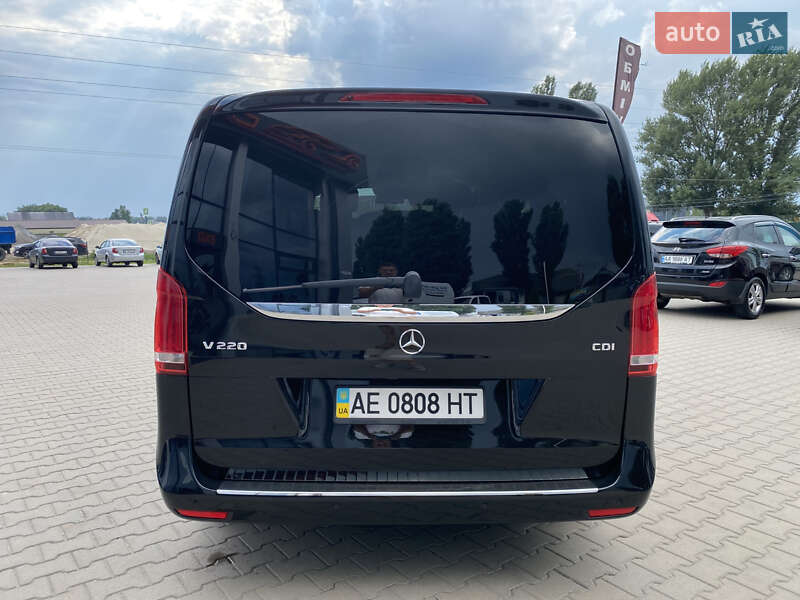 Минивэн Mercedes-Benz V-Class 2014 в Киеве