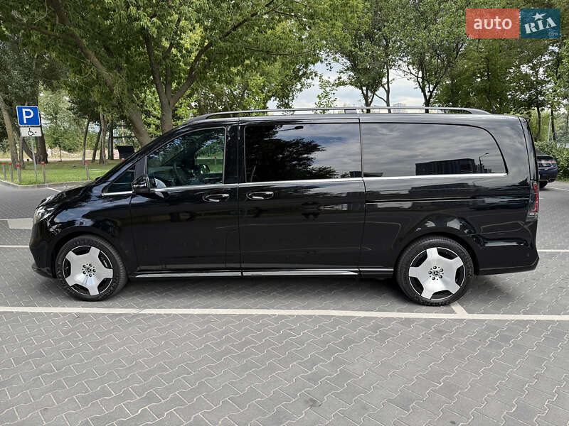 Минивэн Mercedes-Benz V-Class 2025 в Киеве