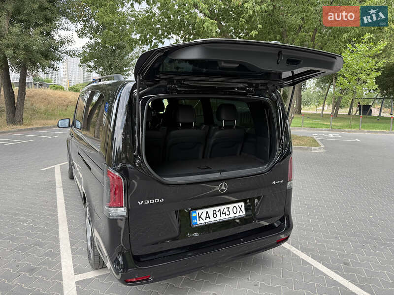 Минивэн Mercedes-Benz V-Class 2025 в Киеве