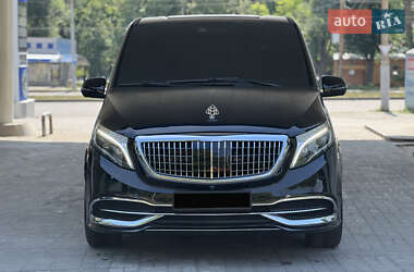 Минивэн Mercedes-Benz V-Class 2019 в 