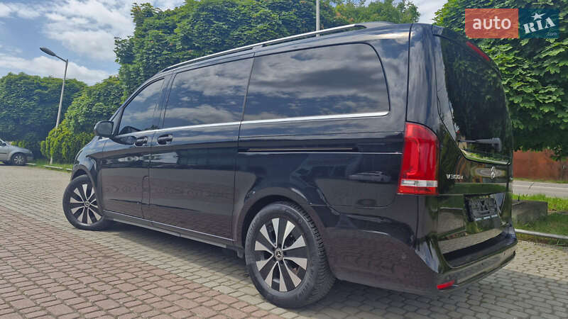 Минивэн Mercedes-Benz V-Class 2021 в Киеве