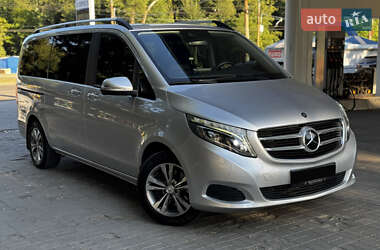 Минивэн Mercedes-Benz V-Class 2015 в 