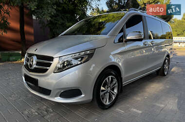 Минивэн Mercedes-Benz V-Class 2015 в 