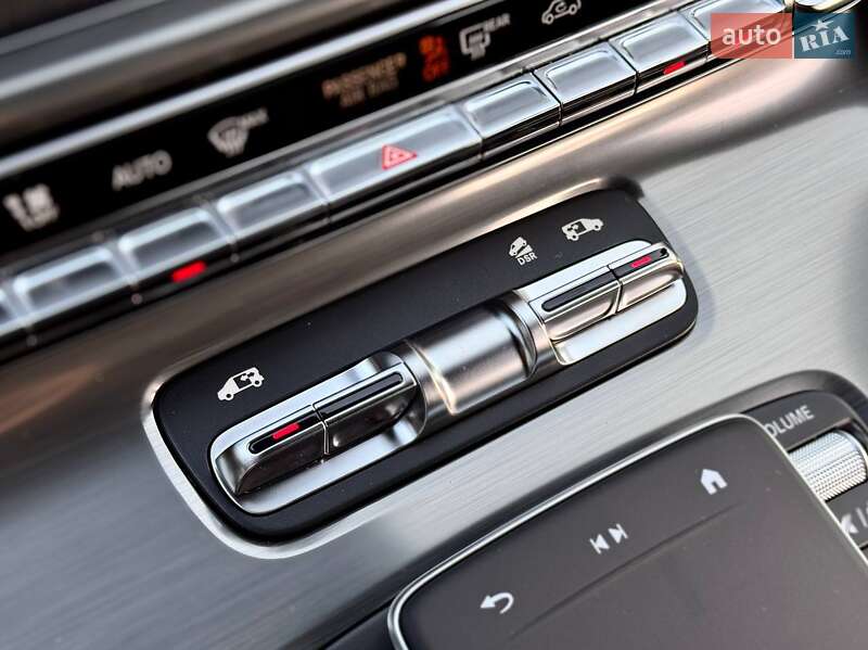 Минивэн Mercedes-Benz V-Class 2024 в Киеве