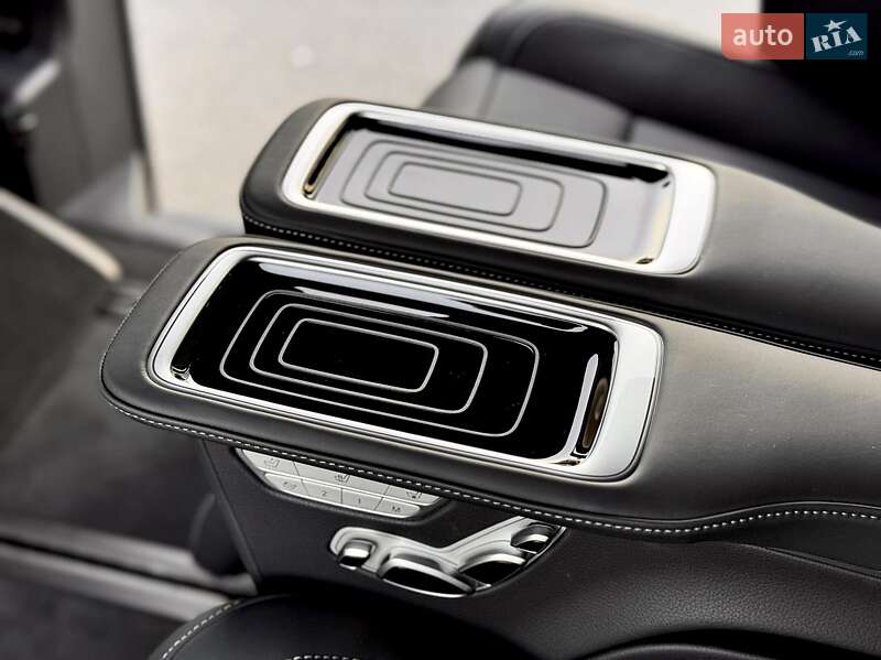 Минивэн Mercedes-Benz V-Class 2024 в Киеве