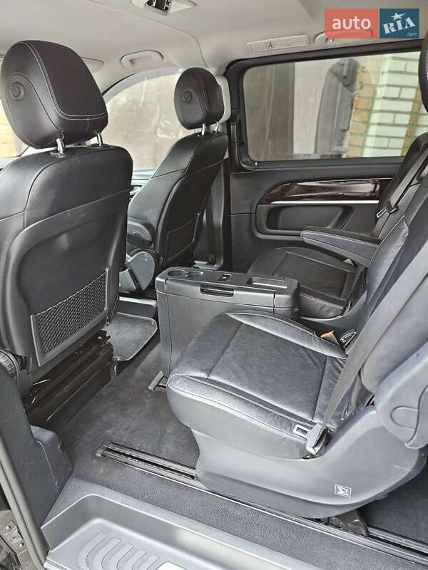 Минивэн Mercedes-Benz V-Class 2015 в Киеве фото 20 Минивэн Mercedes-Benz V-Class 2015 в Киеве