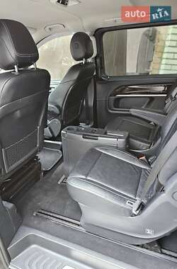 Минивэн Mercedes-Benz V-Class 2015 в 