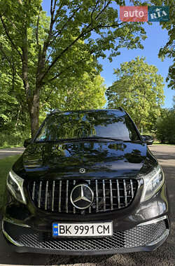 Минивэн Mercedes-Benz V-Class 2021 в 
