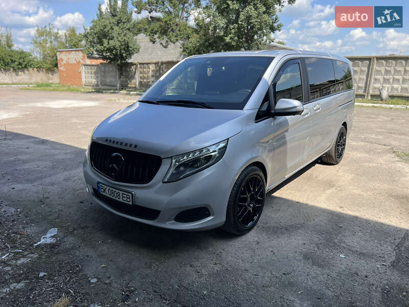 Мінівен Mercedes-Benz V-Class 2016 в Рівному