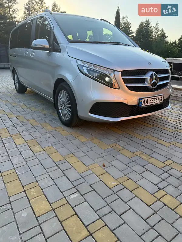 Mercedes-Benz V-Class