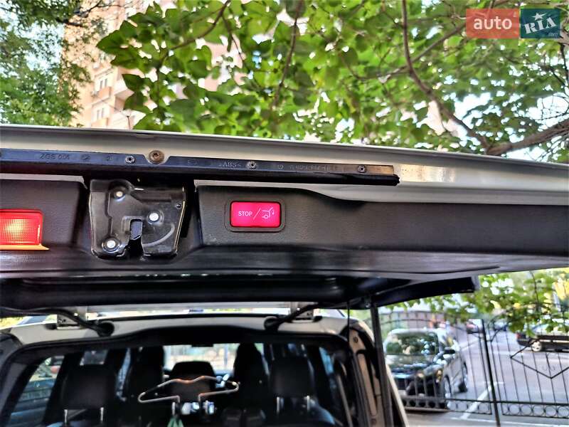 Мінівен Mercedes-Benz V-Class 2015 в Одесі