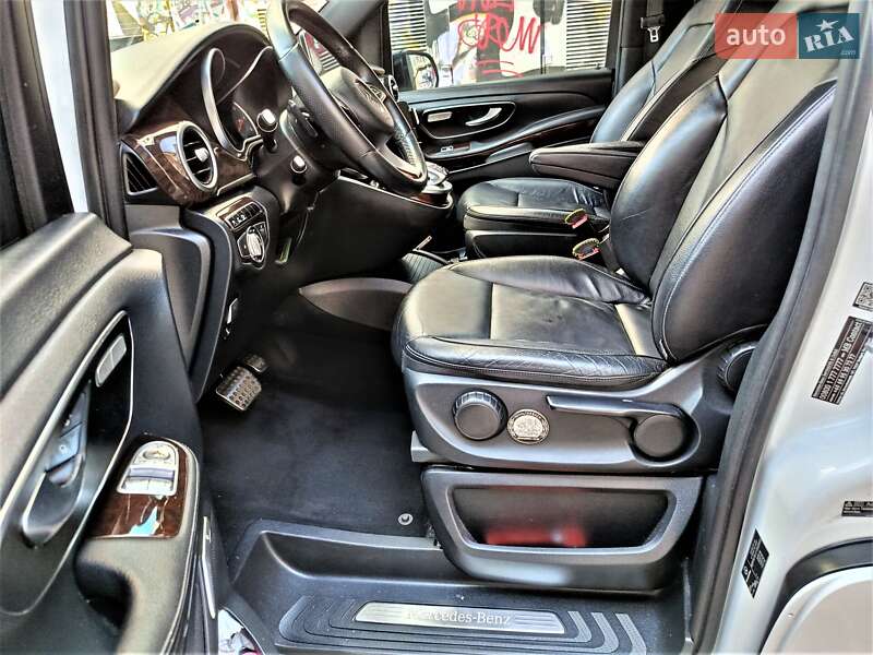 Мінівен Mercedes-Benz V-Class 2015 в Одесі