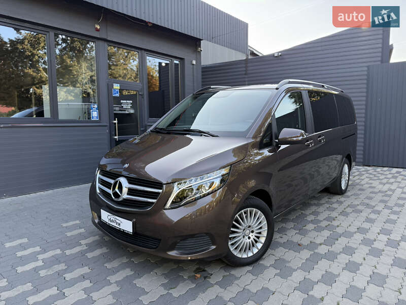Минивэн Mercedes-Benz V-Class 2016 в 