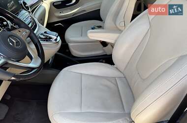 Минивэн Mercedes-Benz V-Class 2016 в 