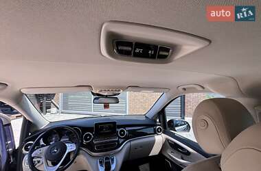 Минивэн Mercedes-Benz V-Class 2016 в 