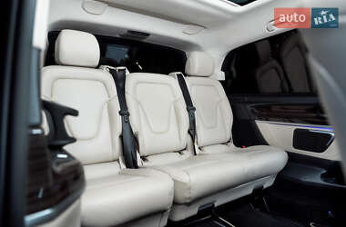 Мінівен Mercedes-Benz V-Class 2020 в Києві