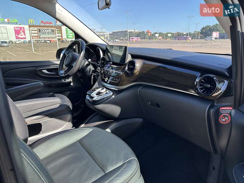 Минивэн Mercedes-Benz V-Class 2017 в Одессе