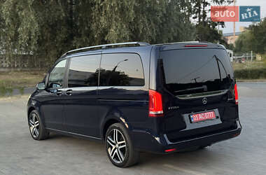 Минивэн Mercedes-Benz V-Class 2017 в 