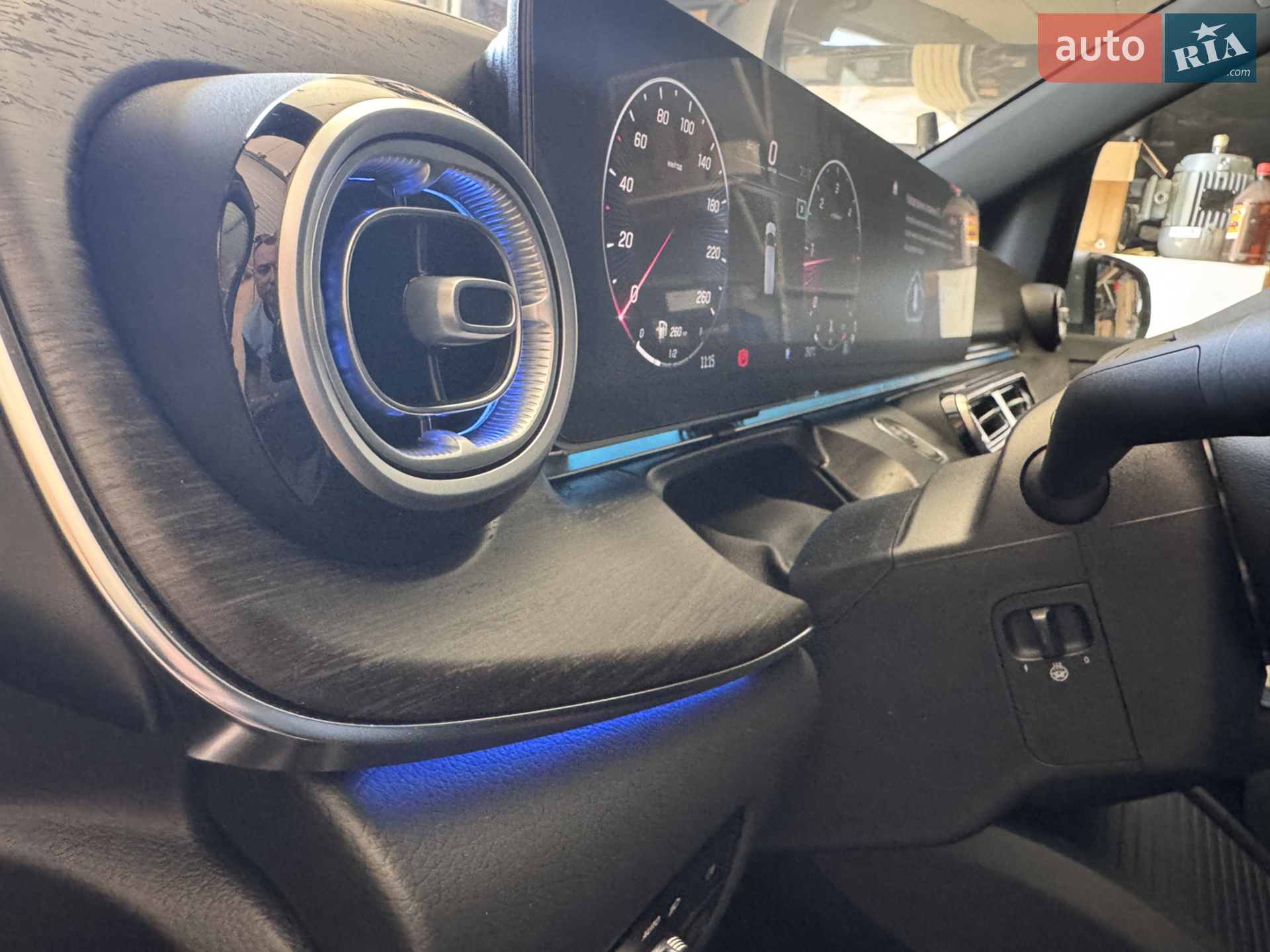 2025 Mercedes-Benz V-klasse - мініатюра 15