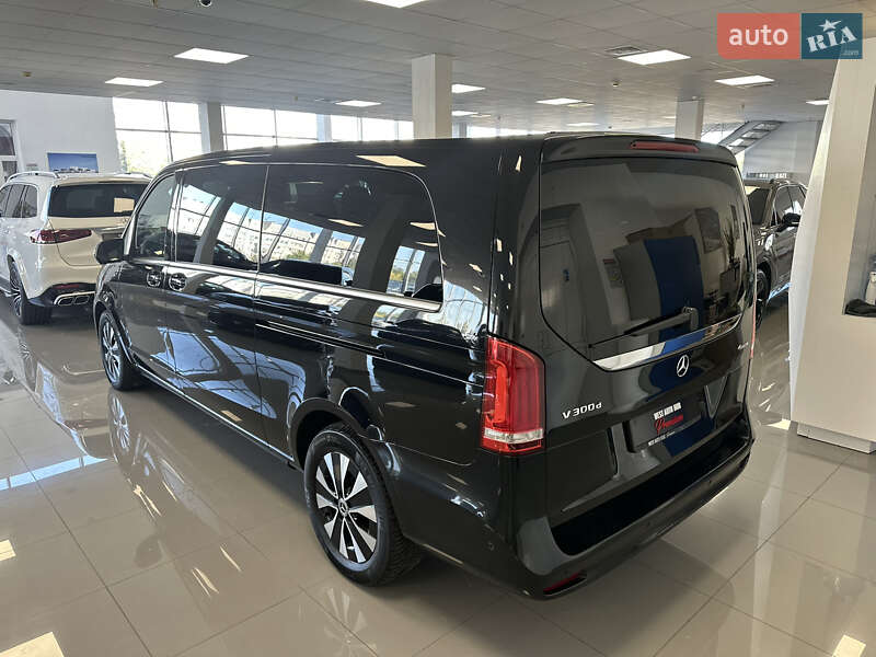 Минивэн Mercedes-Benz V-Class 2023 в Киеве фото 6 Минивэн Mercedes-Benz V-Class 2023 в Киеве
