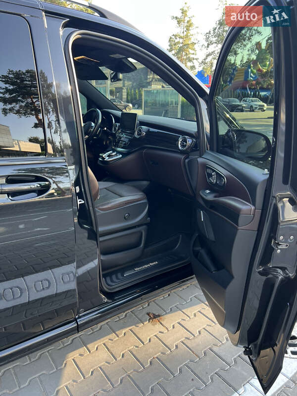 Минивэн Mercedes-Benz V-Class 2015 в Киеве