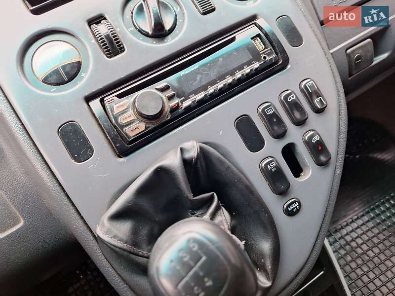 Минивэн Mercedes-Benz V-Class 2000 в Черновцах