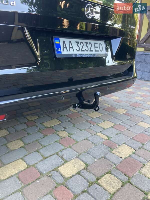 Мінівен Mercedes-Benz V-Class 2016 в Києві