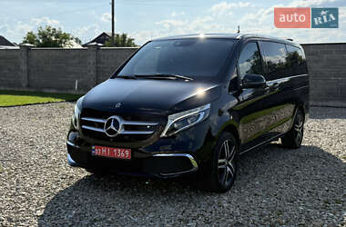 Минивэн Mercedes-Benz V-Class 2022 в 