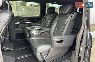 Минивэн Mercedes-Benz V-Class 2022 в 