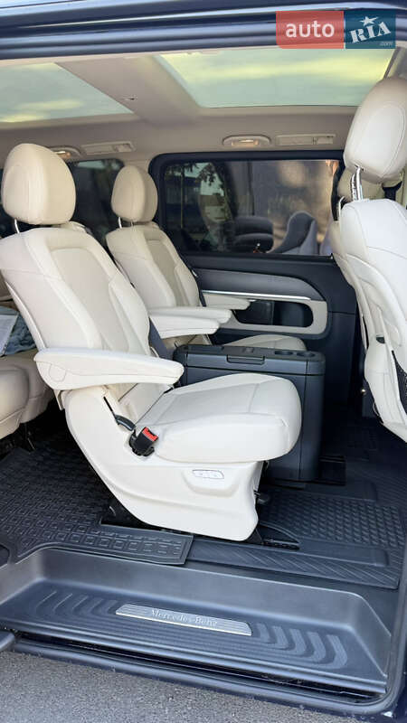 Минивэн Mercedes-Benz V-Class 2017 в Днепре фото 49 Минивэн Mercedes-Benz V-Class 2017 в Днепре
