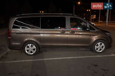 Минивэн Mercedes-Benz V-Class 2015 в Кривом Роге