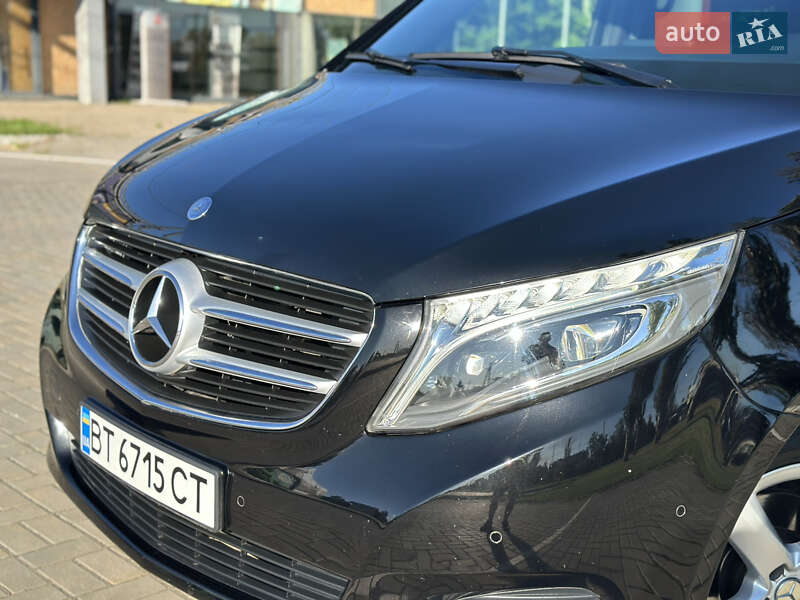 Минивэн Mercedes-Benz V-Class 2015 в Херсоне