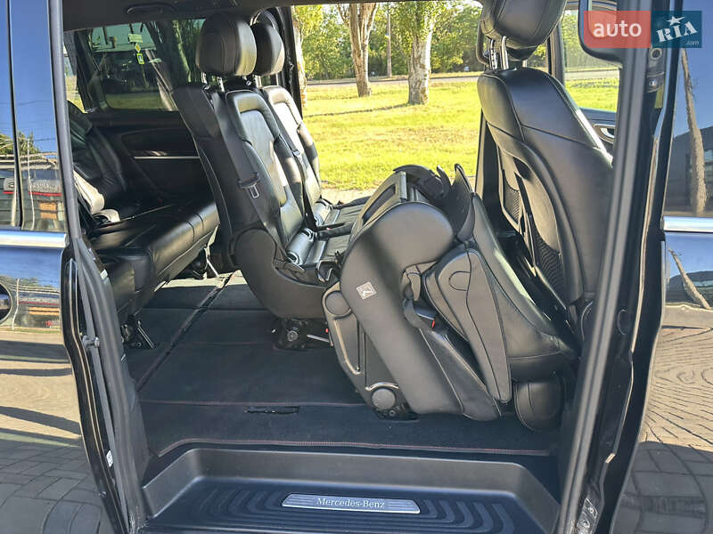 Минивэн Mercedes-Benz V-Class 2015 в Херсоне