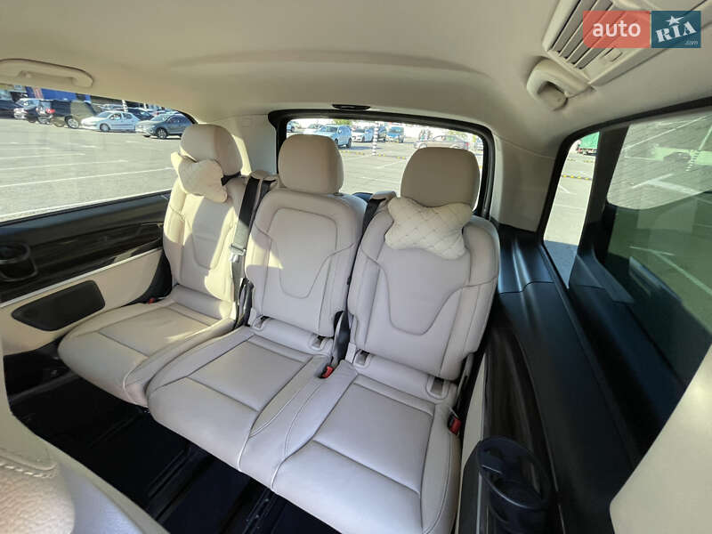 Минивэн Mercedes-Benz V-Class 2018 в Днепре фото 36 Минивэн Mercedes-Benz V-Class 2018 в Днепре