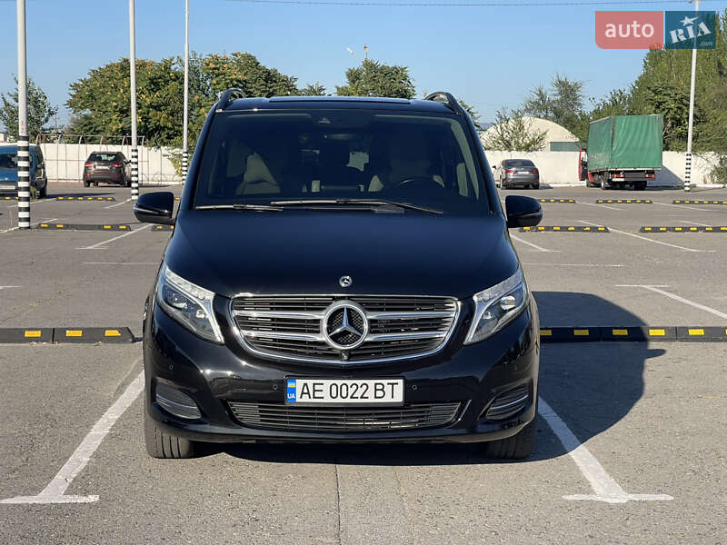 Минивэн Mercedes-Benz V-Class 2018 в Днепре фото 3 Минивэн Mercedes-Benz V-Class 2018 в Днепре
