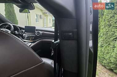 Минивэн Mercedes-Benz V-Class 2015 в 