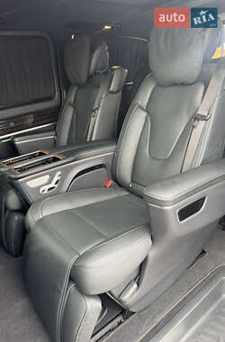 Минивэн Mercedes-Benz V-Class 2021 в 