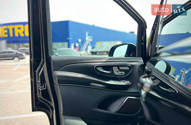 Минивэн Mercedes-Benz V-Class 2018 в 
