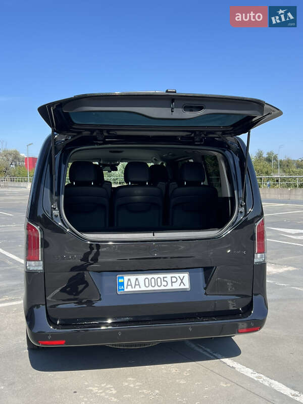 Мінівен Mercedes-Benz V-Class 2016 в Києві