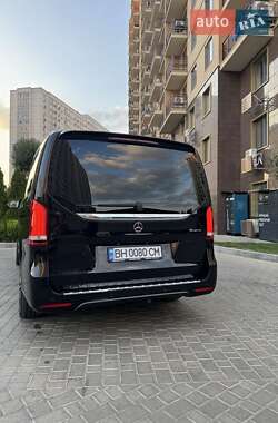 Минивэн Mercedes-Benz V-Class 2017 в 