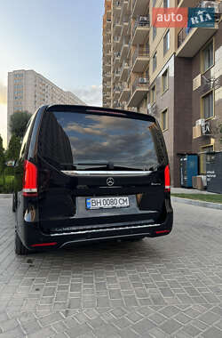 Минивэн Mercedes-Benz V-Class 2017 в 