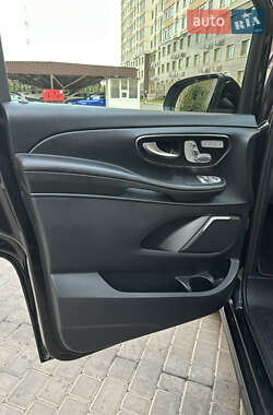 Минивэн Mercedes-Benz V-Class 2017 в 