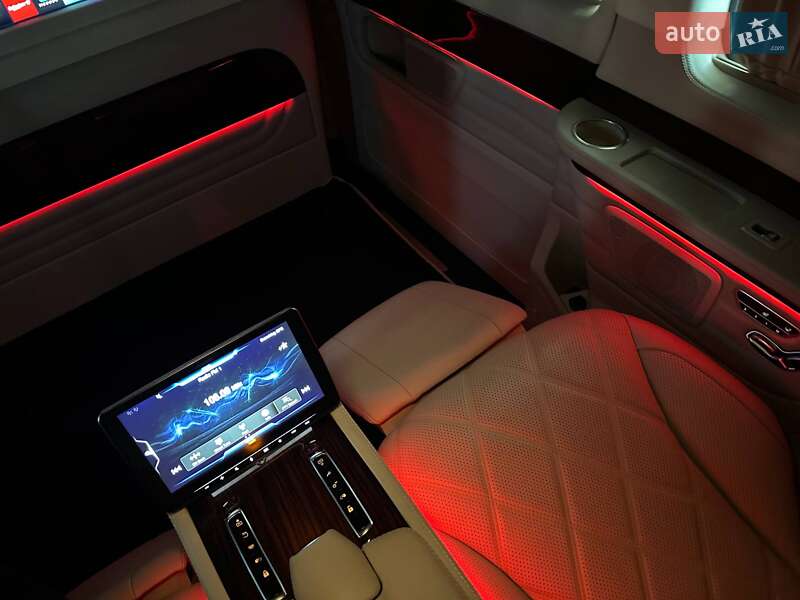 Минивэн Mercedes-Benz V-Class 2021 в Киеве