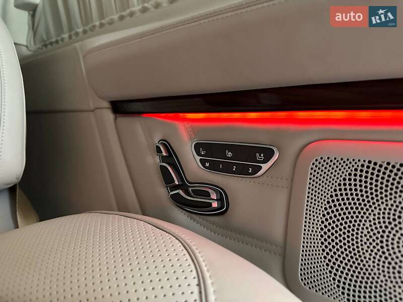 Минивэн Mercedes-Benz V-Class 2021 в Киеве