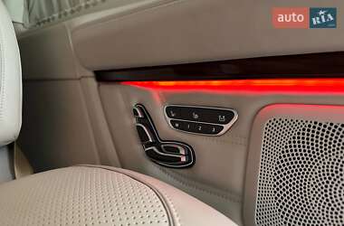 Минивэн Mercedes-Benz V-Class 2021 в 
