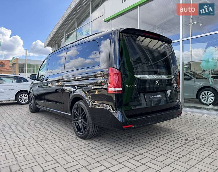 Минивэн Mercedes-Benz V-Class 2021 в Киеве