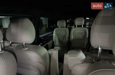 Минивэн Mercedes-Benz V-Class 2019 в 