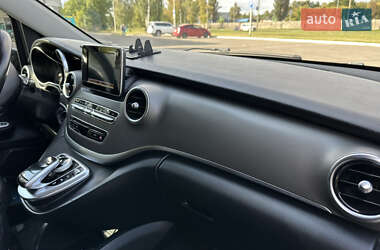 Минивэн Mercedes-Benz V-Class 2017 в 