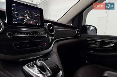 Минивэн Mercedes-Benz V-Class 2015 в 